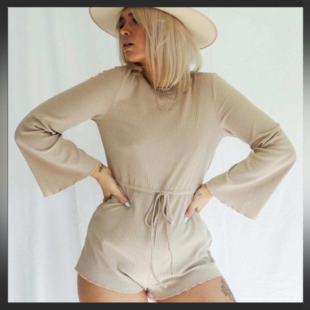 Princess Polly Aiken‎ Long Sleeve Romper Sz 2